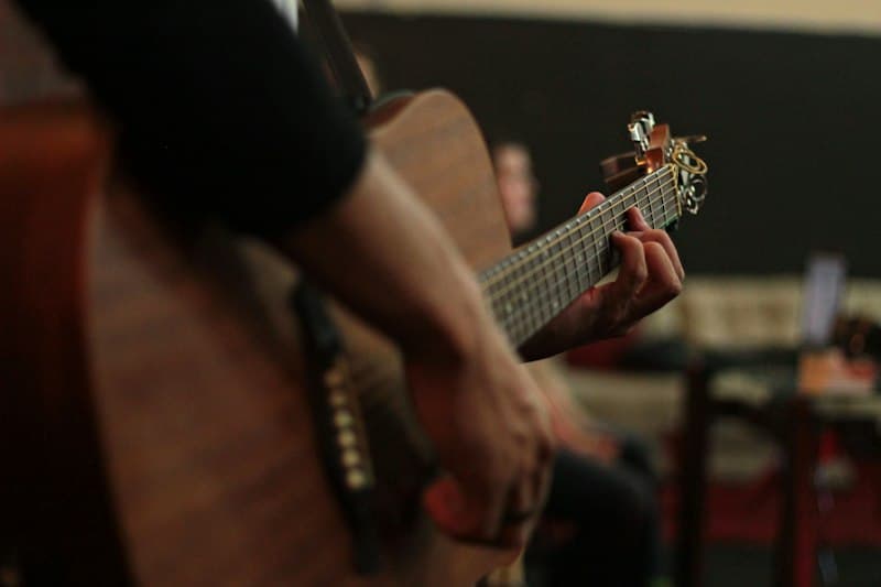 Bomonti Gitar Dersi