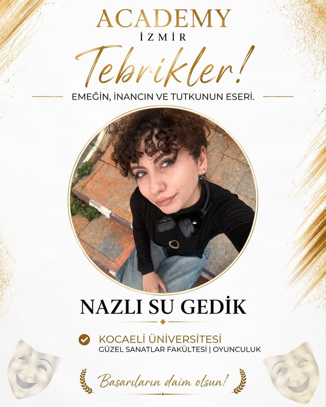 Bir hayalin peşinden cesaretle yürüdün ve şimdi yepyeni bir yolculuk başlıyor. ✨
Sanat yolculuğunun
