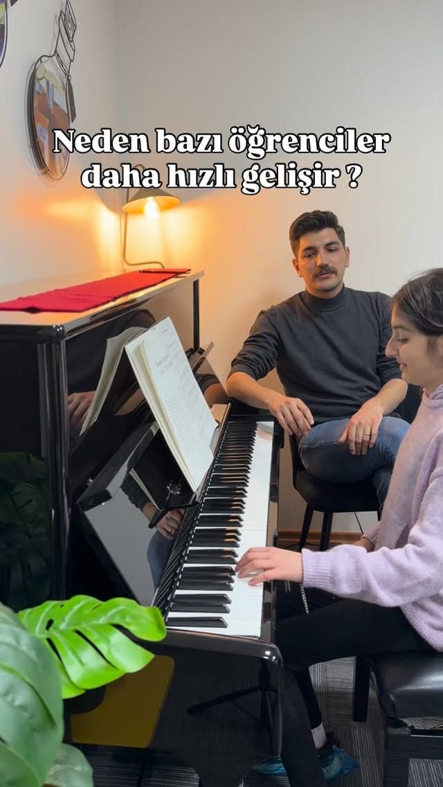 Sınav programına hazırlanan öğrencilerimiz, yalnızca tek bir yöntemle değil; çok yönlü bir müfredatl