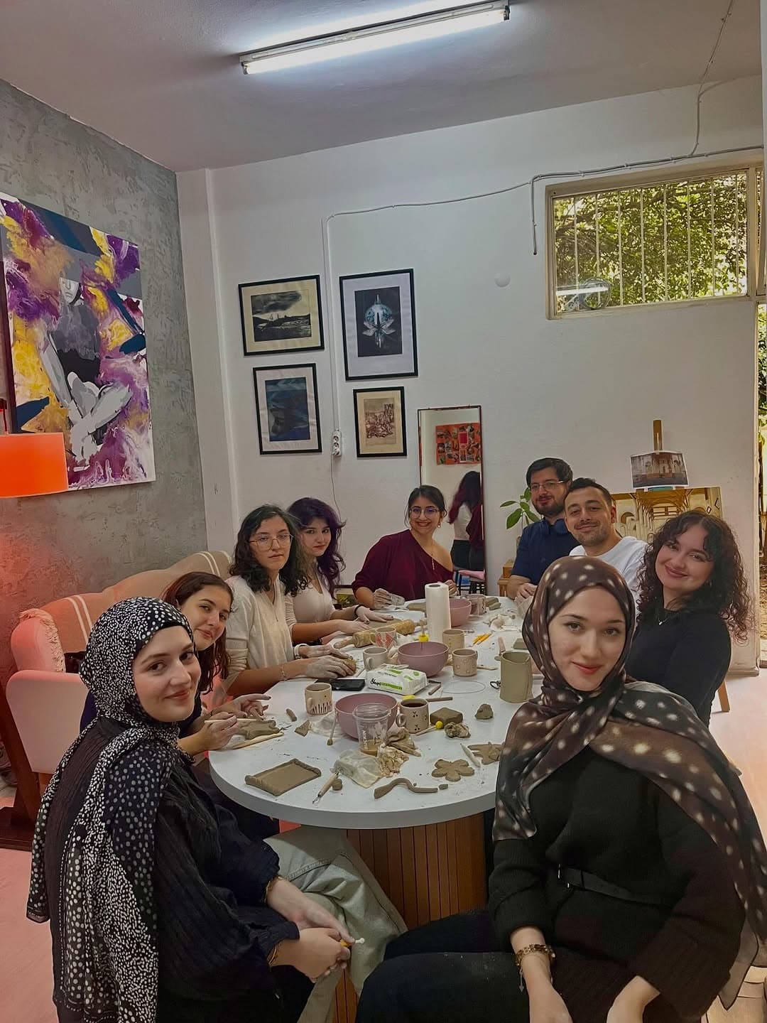 İDÜ PDR Topluluğu olarak Kil Atölyesi etkinliğimizi gerçekleştirdik 🎨
Yoğun ders temposuna kısa bi