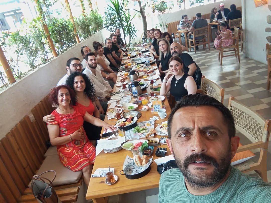 Böyle güzel tiyatoracı arkadaşlarım olduğu için çok şanslıyım #asatiyatro (Avcılar Sanat Atölyesi) #