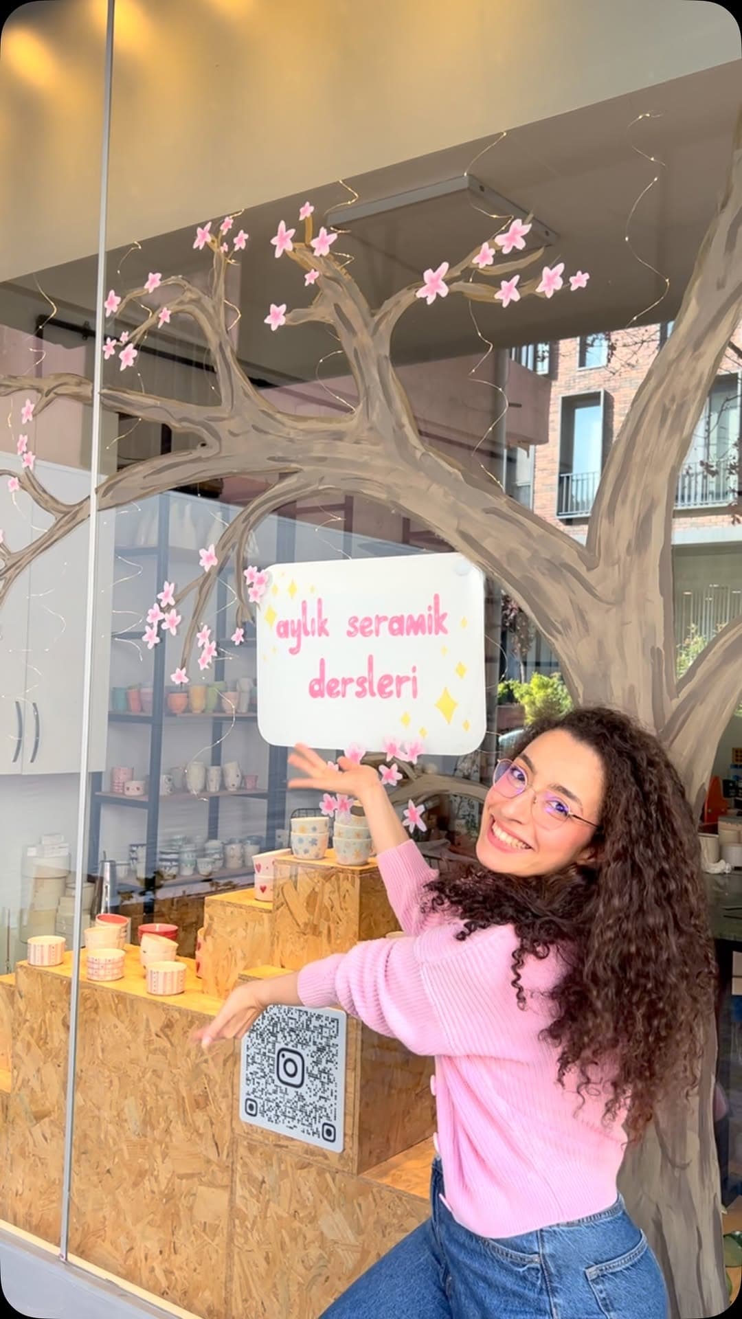 Aylık seramik atölyesi grubumuza katılmak için hemen mesaj gönder, yerini ayırt! 🌸
#seramikatölyes
