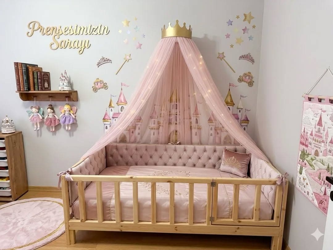 Çatısız 190x90 yerden 15 cm yüksek korkuluk boyu 45 cm kapılı üretilmiştir.