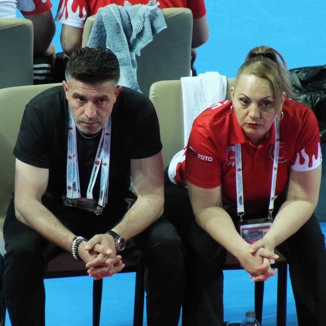 Bir sporcu arkasında yıkılmayan bir duvar varsa şampiyondur.
#kickboxing #fyp #keşfettt