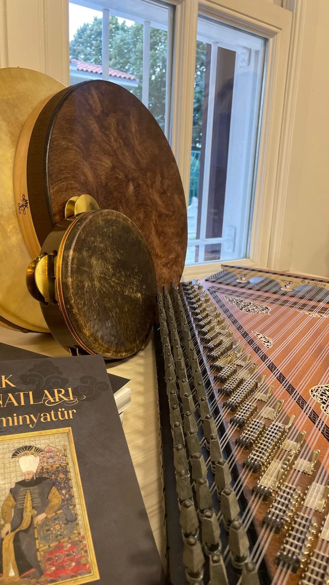 Üsküdar’a Gider İken 🎶
Kanun & Bendir
•
•
#kanun #bendir #üsküdaragiderken #ritim