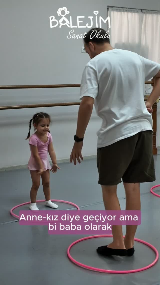 🩰 Anne-Kız Balesi’ne bu kez bir baba eşlik etti! 💕
Balejim’de gerçekleştirdiğimiz Anne-Kız Bale e