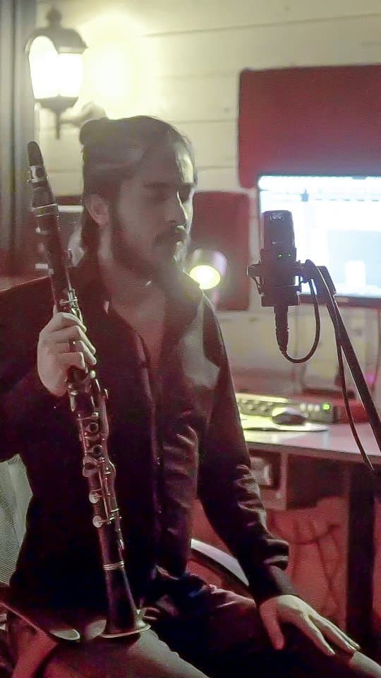 Kardelen I Burakhan Nur
🎹🎤🎺 🫶🏼
Söz & Müzik : @yildizztilbee ❤️
Piyano & Klarnet & Vokal : @bur
