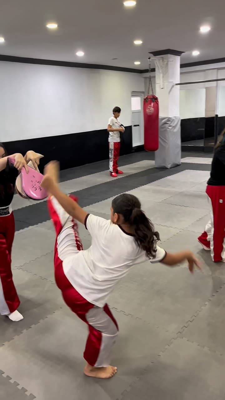 Alt yapı kick boks sporcularımızla gün geçtikçe gelişiyoruz.
CANKILIÇ KİCK BOKS 🥊