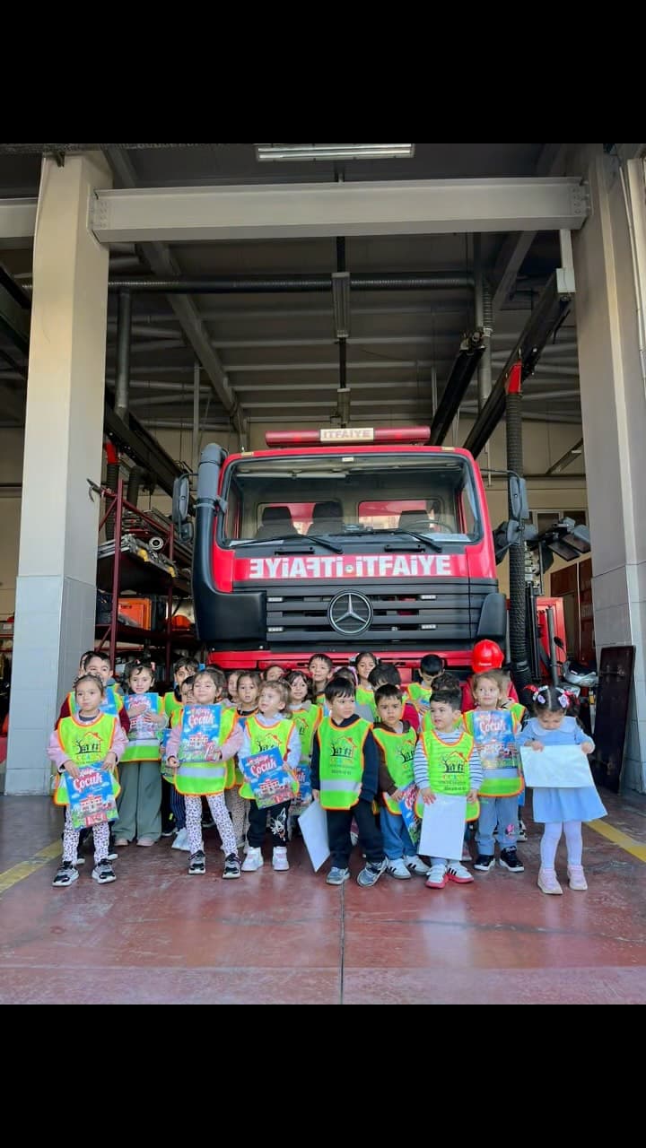 🚒❤️ İtfaiye Haftamız Kutlu Olsun! ❤️🚒
Bugün minik öğrencilerimizle birlikte itfaiyeyi ziyaret ede