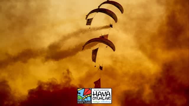 Tandem Yamaç Paraşütü — Fotoğraf 2