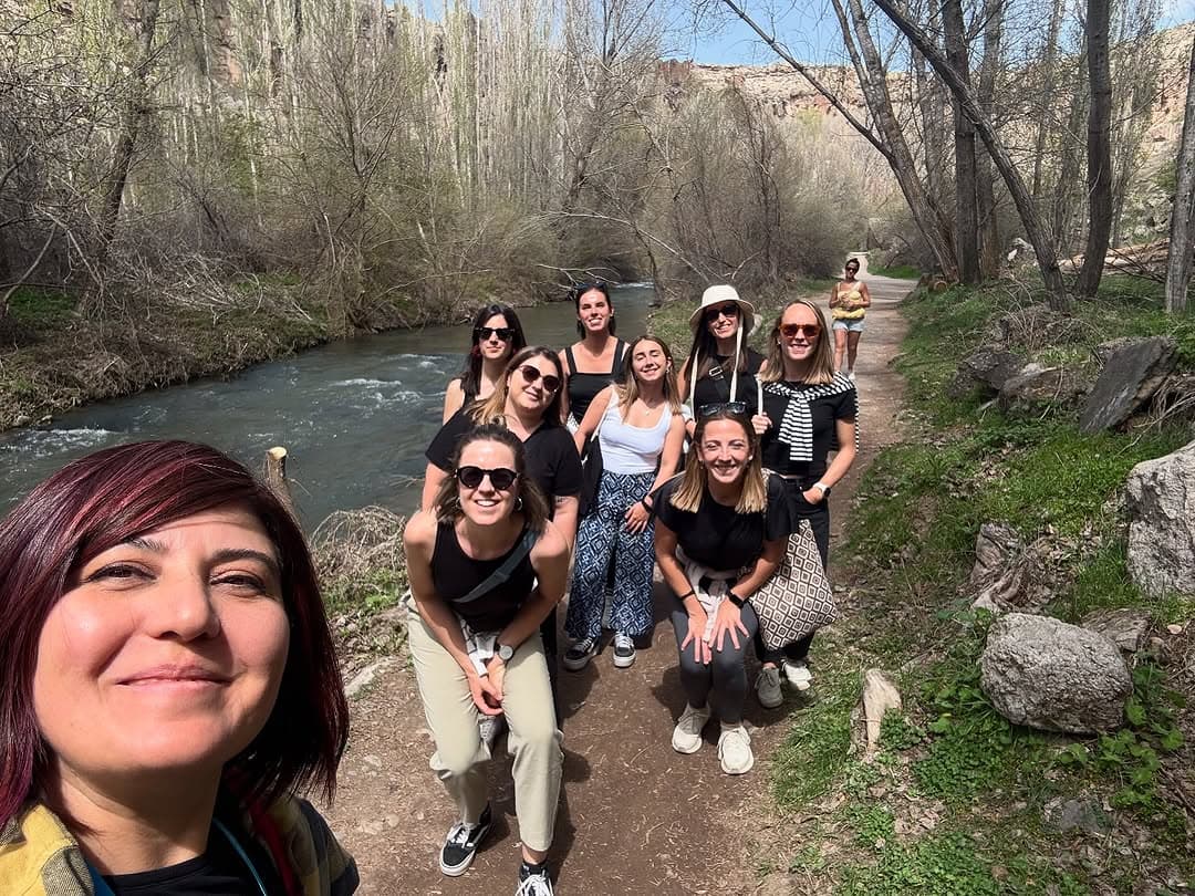 The Green Tour 🍀 is a fun nature 🦋 and walking trip through beautiful valleys and views.
With a