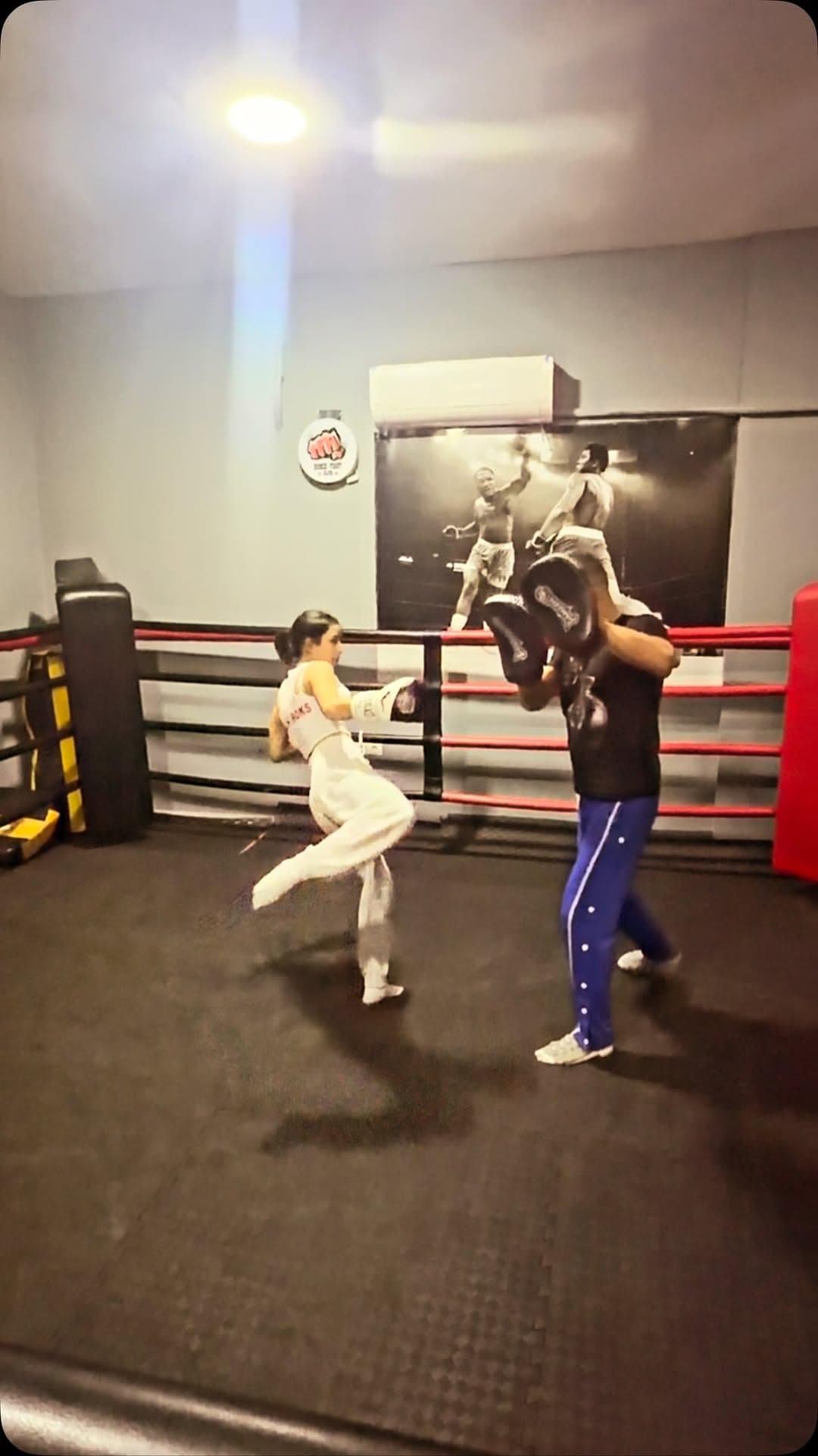 Demir Fight Club — Fotoğraf 2