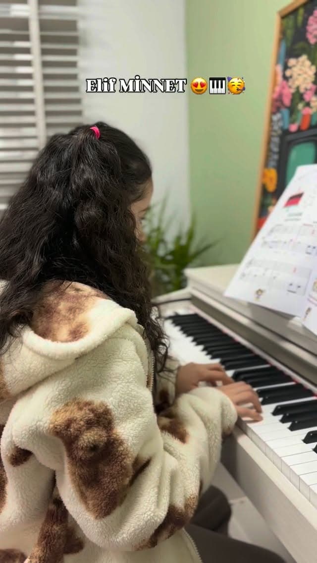 İyi ki doğdun 🥳🥰🎹
