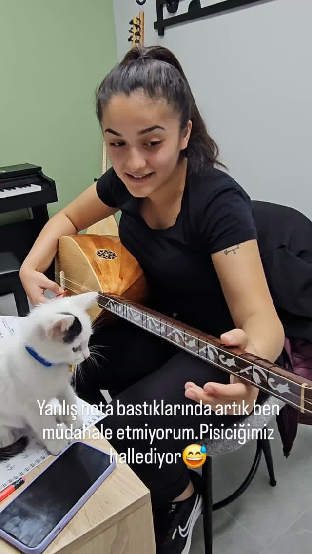 Derin Sanat Kursu Instagram fotoğrafı