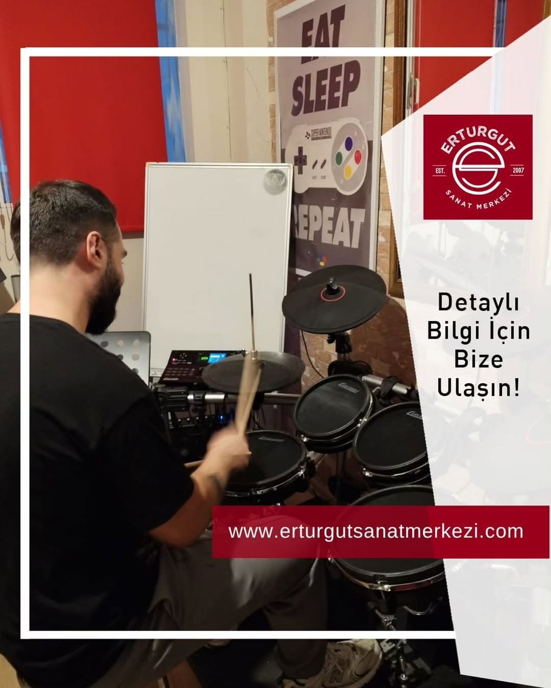 🥁 Bateristler Aynı Anda Dört Farklı Şeyi Nasıl Yapıyor? 🤯
🥁🔥 Sağ el başka bir ritim çalıyor, so