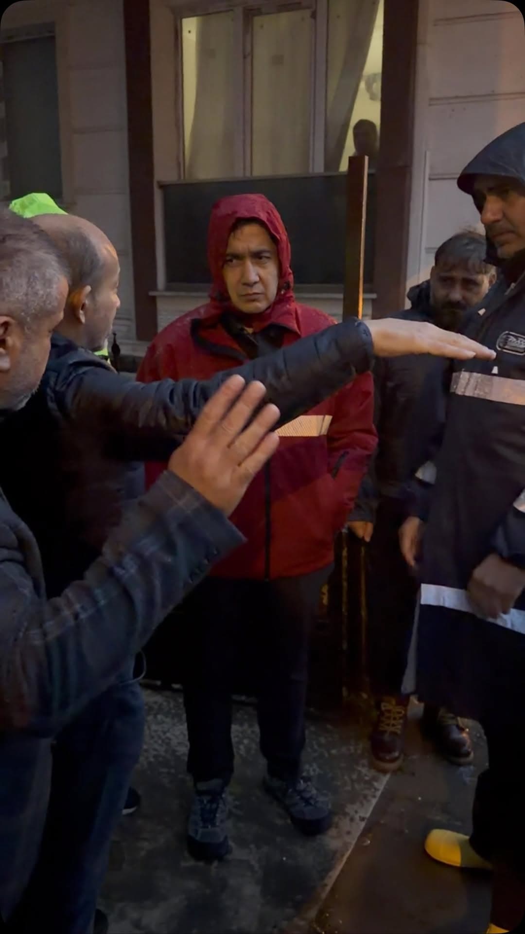 İlimizi etkisi altına alan şiddetli sağanak yağışın yol açtığı su baskınının yaşandığı Akçaburgaz Ma