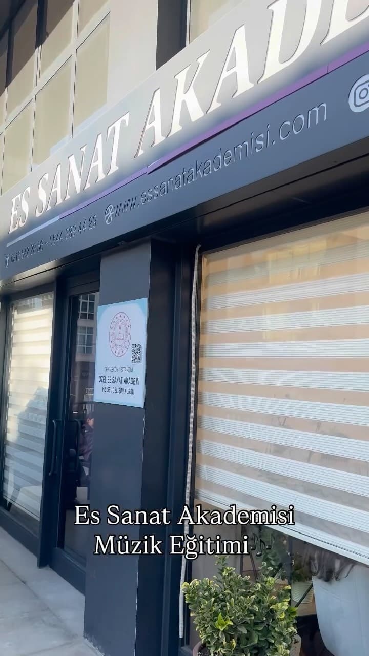Es Sanat Akademisi/Müzik Eğitimi🎶
2026/2027 Eğitim dönemine yoğun ve enerji dolu başladık.💫 Meb