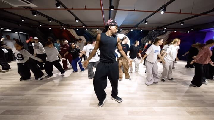 Today’s class with @kutyoff ❤️🔥
Thank you everyone for the energy!
📍 @gcdans
#YudatSeminar