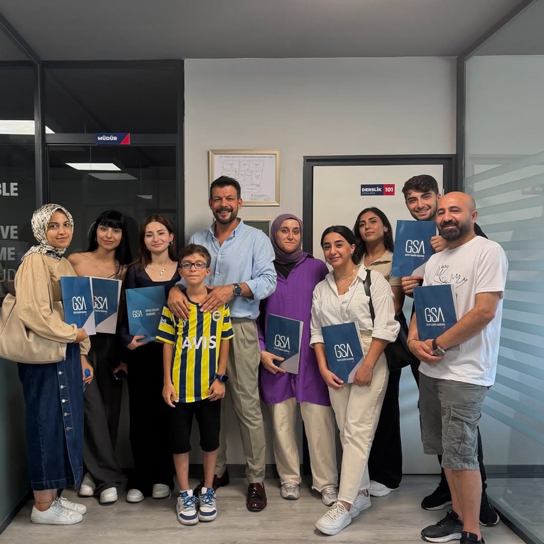 Baskı Desen Tasarımı (Desinatörlük) bölümünden mezun olan öğrencilerimize yaşam boyu başarılar, mutl