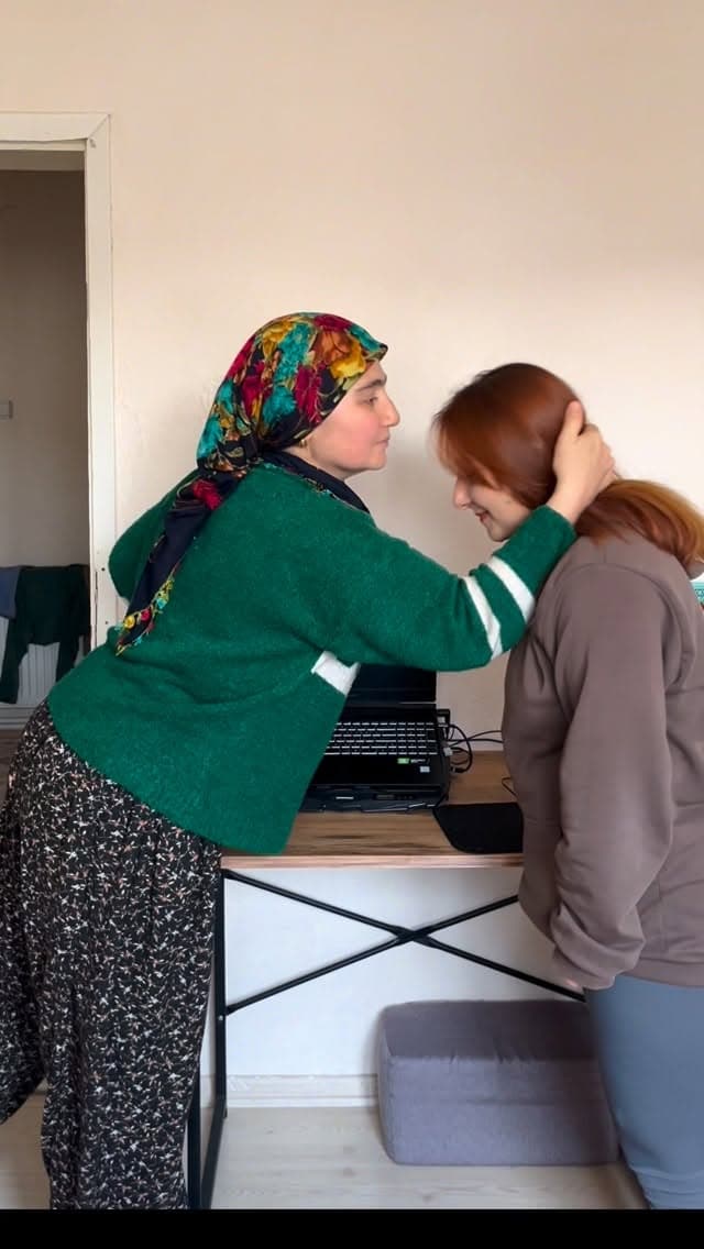 Ne yaptın sen @gulbahargulsanatatolyesi tripot mühim bir araçtır nasıl düşürürsün 😁😁 #reels #fyp #