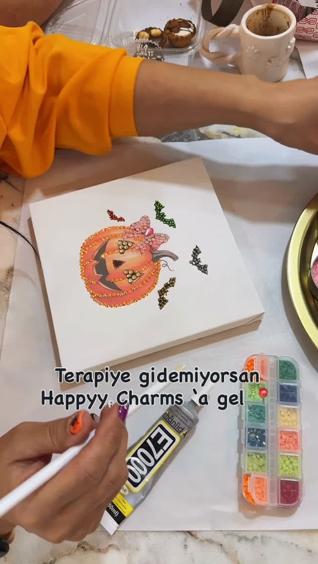 Happy Charms — Fotoğraf 4