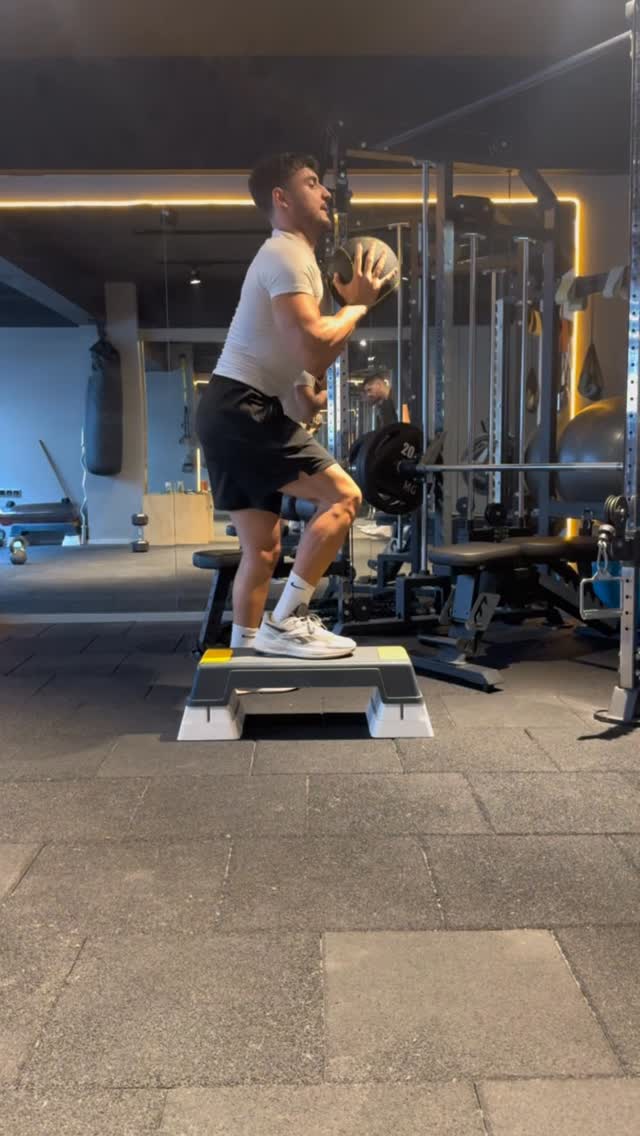 Birebir özel dersler için bizimle iletişime geçebilirsiniz 📩
#izmir #personaltraining #fonksiyonel