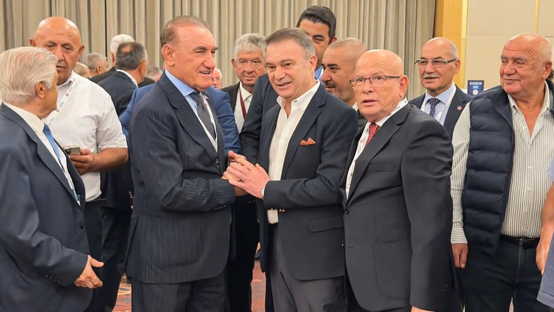 MUSTAFA KESKİN, İSTESOB'UN YENİ BAŞKANI SEÇİLDİ
İstanbul'da 142 esnaf ve sanatkar odalarını tek çat