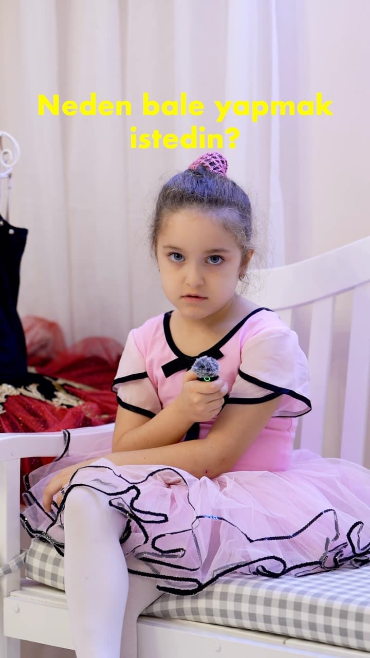 Ah bu Azra’lar😂 🌹❤️
.
.
.
#bale #baleokulu #ballet #balletschool #ballerina