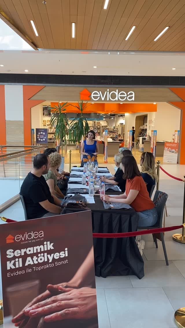 Geçtiğimiz günlerde Evidea ile keyifli bir seramik workshop’u gerçekleştirdik✨
Katılımcılar kendi pa