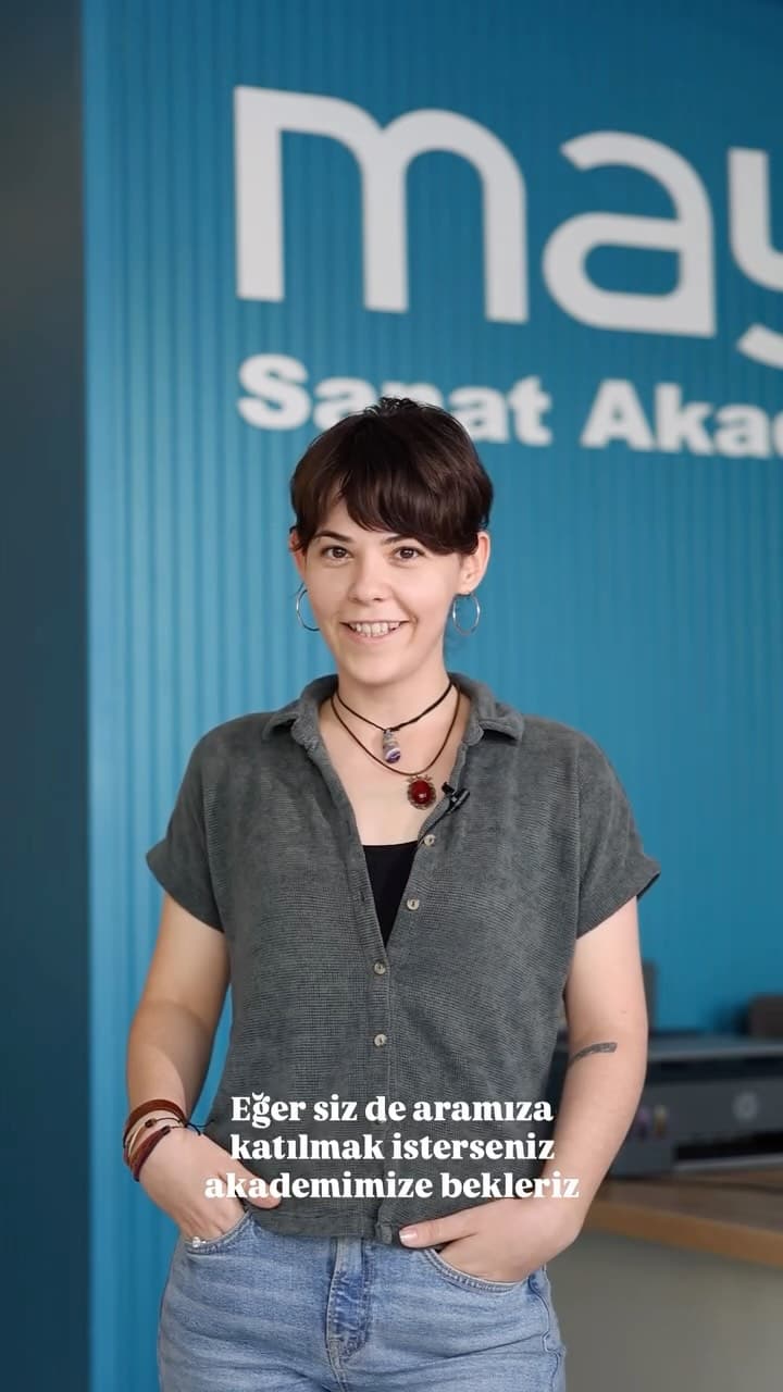 Maya Sanat Akademi’nin öğretmenleriyle tanışmaya ne dersiniz?💫
Ekin öğretmen sizleri sanatla dolu