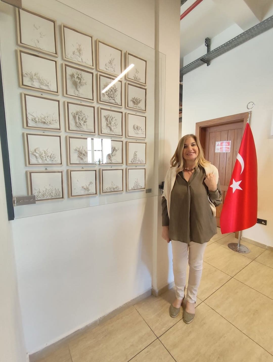 MÜZE İKSF de beni bekleyen sürpriz , çalışmamı görünce çok mutlu oldum. Müze Müdürü Sayın Cengiz