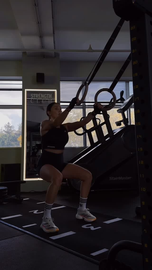 “Stronger every day, one rep at a time.” 💪🏻
#pilates #reformerpilates #pilateslovers #reformerstud