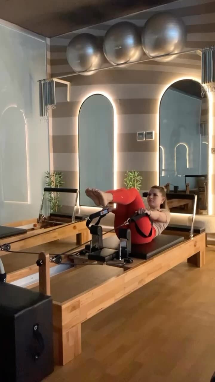 Dünya pilates günümüz kutlu olsun ✨
#reformer #pilates #pilatesbody #reformerpilatesinstructor #pil