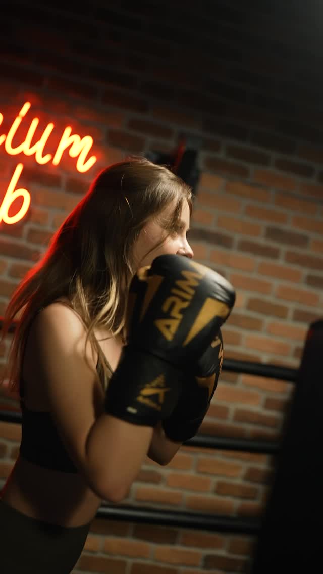 Premium White Club — Boks & Dövüş — İzmir