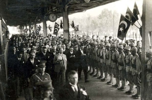 19 Mayıs Atatürk’ü Anma, Gençlik ve Spor Bayramı kutlu olsun… 🇹🇷
#19mayıs #atatürk #gençlikvespor