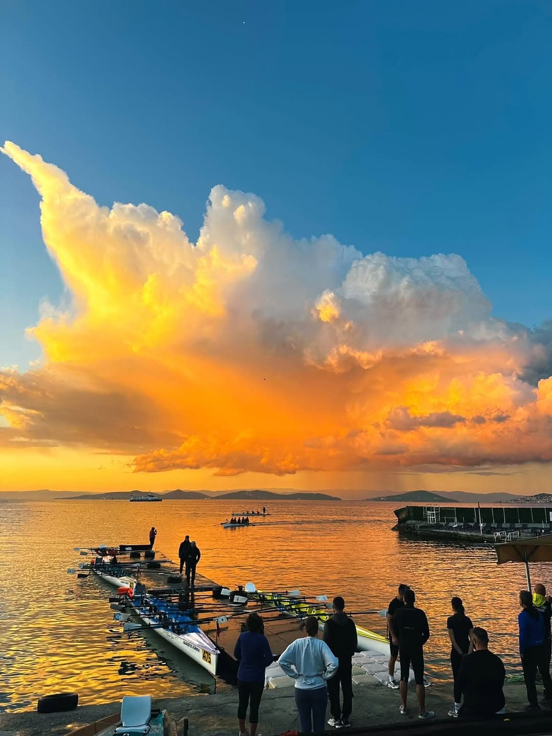 Suadiye Kürek ve Kano Spor Kulübü — Sörf & SUP — Kadıköy