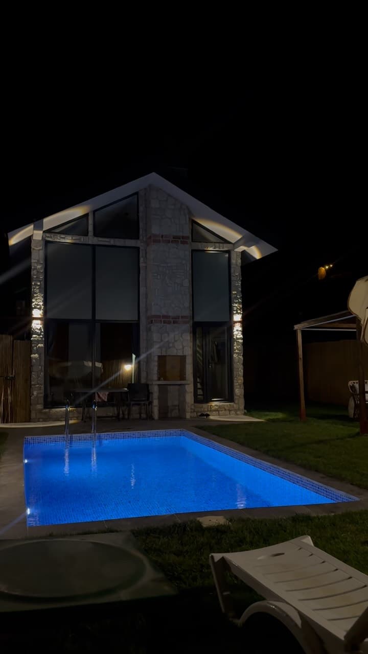 🏡 GRAND PRESTIGE BUNGALOV
♨️ Sıcak Havuzlu | 4-6 Kişilik
2+1 Dubleks Taş Ev
👨👩👧👦 4-6 kişiye