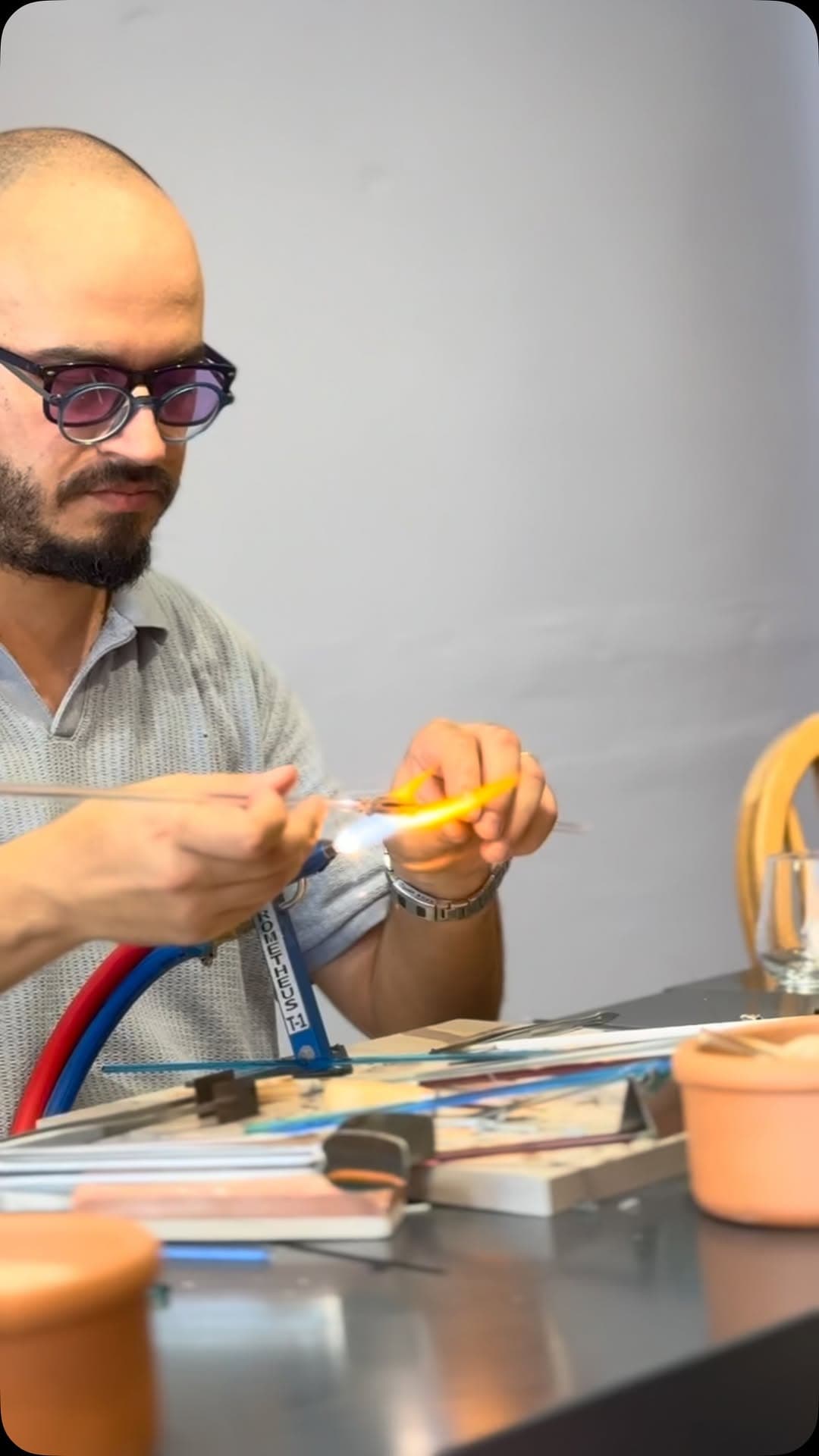 Serbay Doru ile Alevde cam şekillendirme workshop’u 🫠🐟✨
Serbay’la birlikte gerçekleştirdiğimiz Ca