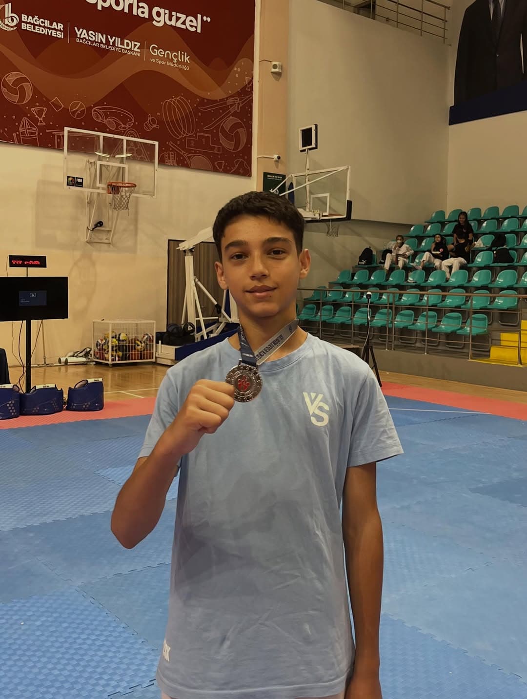 Sporcumuz Ömer Hamza Erdoğmuş, Yıldızlar Analig Avrupa Yakası İl Seçmeleri’nde 49 kg Erkekler katego