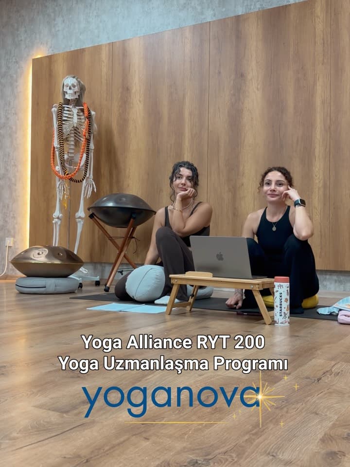 200 Saatlik **Yoga Alliance** onaylı Yoga Uzmanlaşma Programımız başladı✨🌿
İlham dolu dönüştürücü