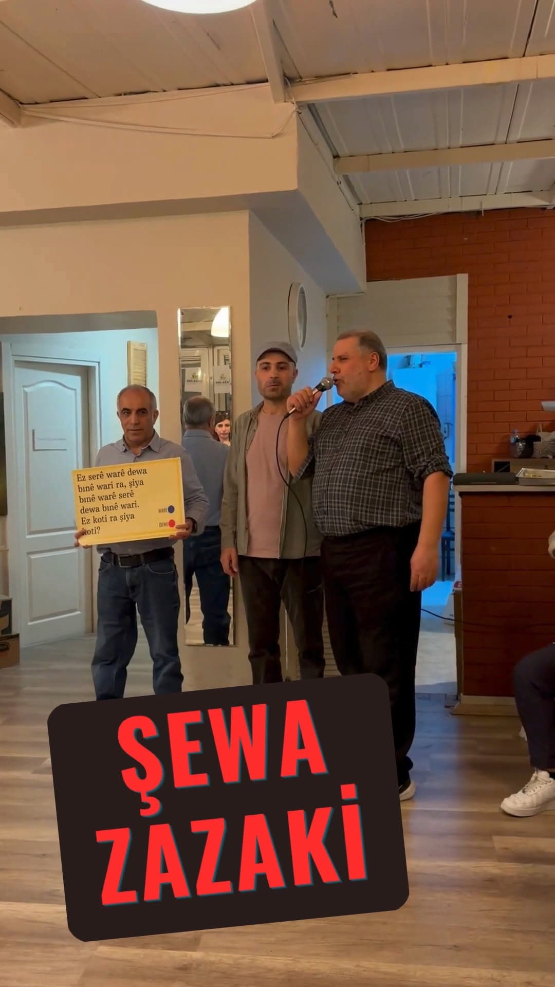 Şewa Zazaki ra jü kayê zoni, 25ê Nisane 2026, İstemol.
Zaza gecesinden bir dil oyunu, 25 Nisan 2026