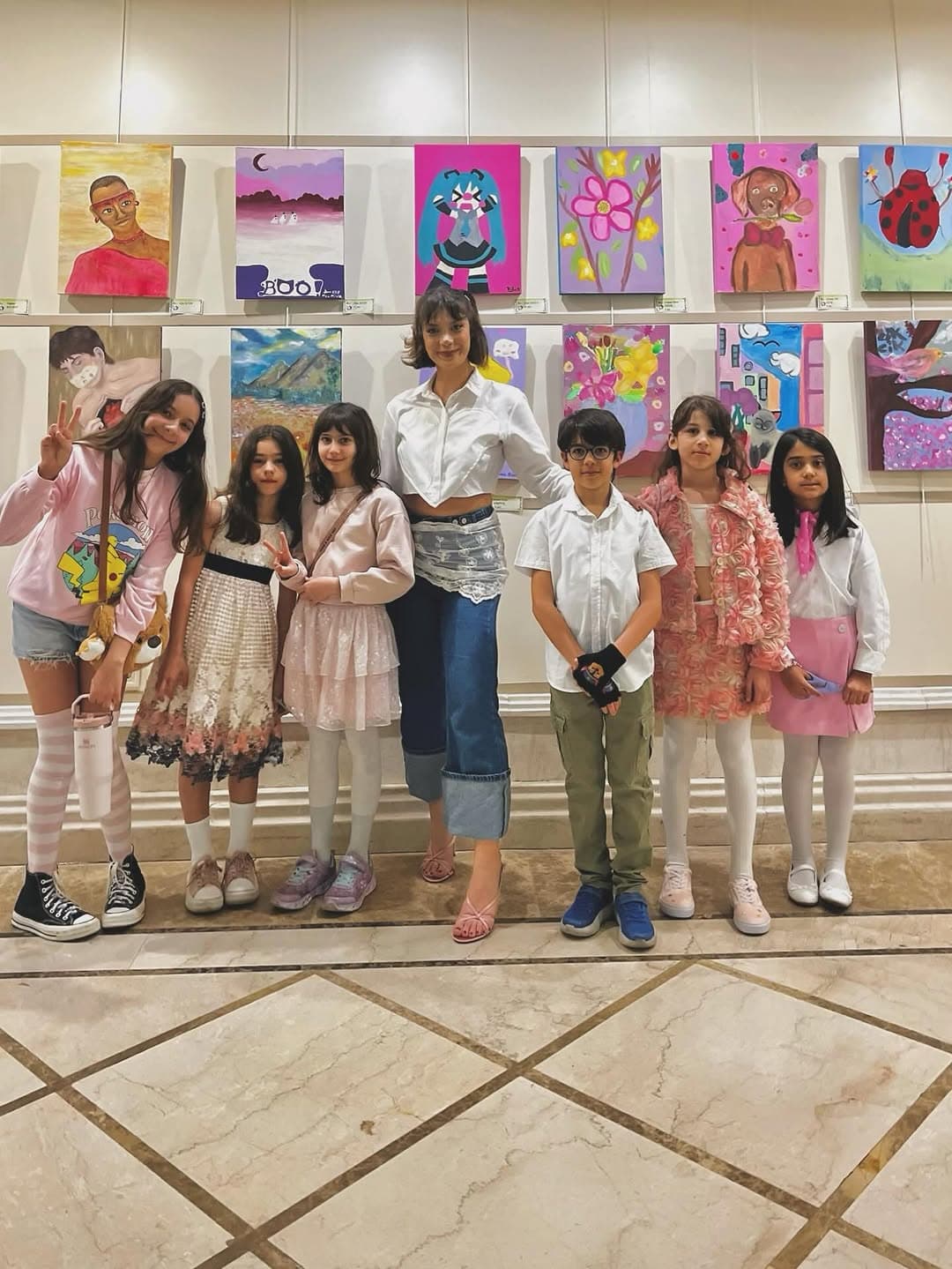 15. Biresku Resim Sergimizi öğrencilerimizle birlikte tamamladık. 🎨
Her biri hayallerini, duygula